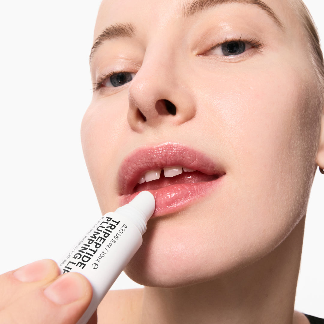 tripeptide-plumping-lip-balm-c0 Model01_270e8b98-a2ed-4742-b111-d25555f44100.jpg