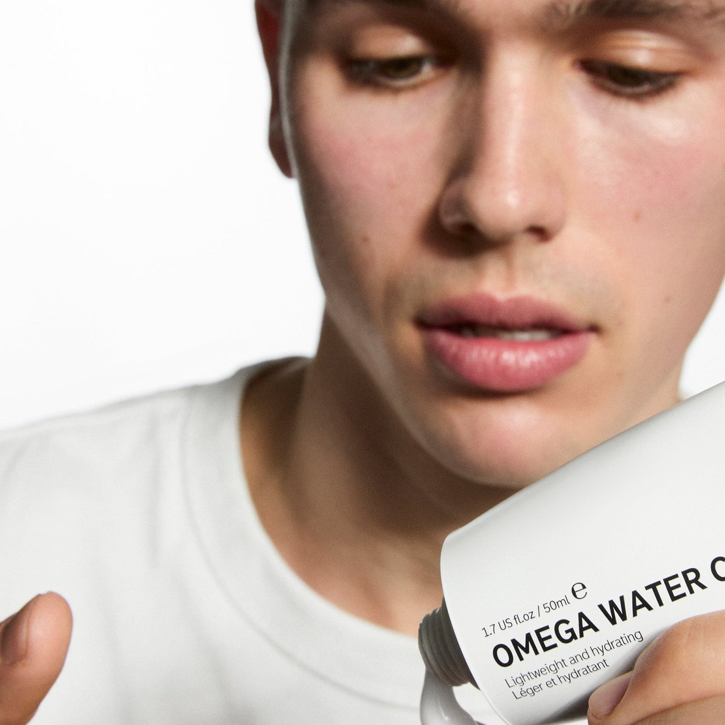 supersize-omega-water-cream-100ml-f9 Omega100_Model_2000x2000_62065fcd-8c1b-4831-aefc-6f05325600fd.jpg