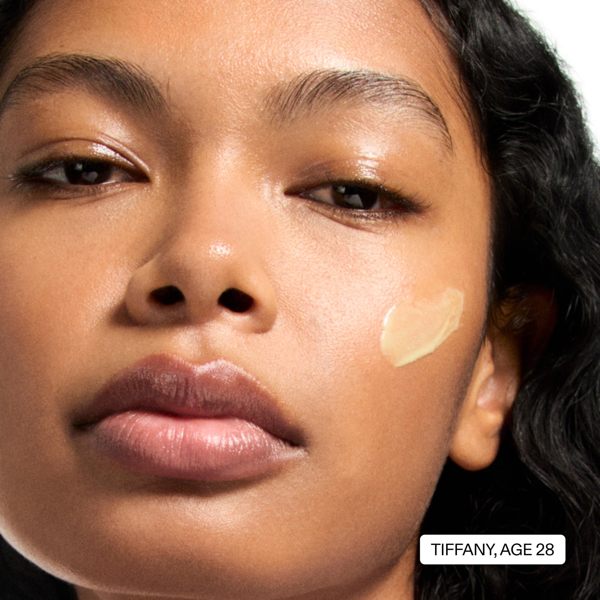 starter-retinol-serum-m4 StarterRetinol_Model2_2000x2000_fa44e5e2-09cd-4121-9780-08a9debd7d88.jpg