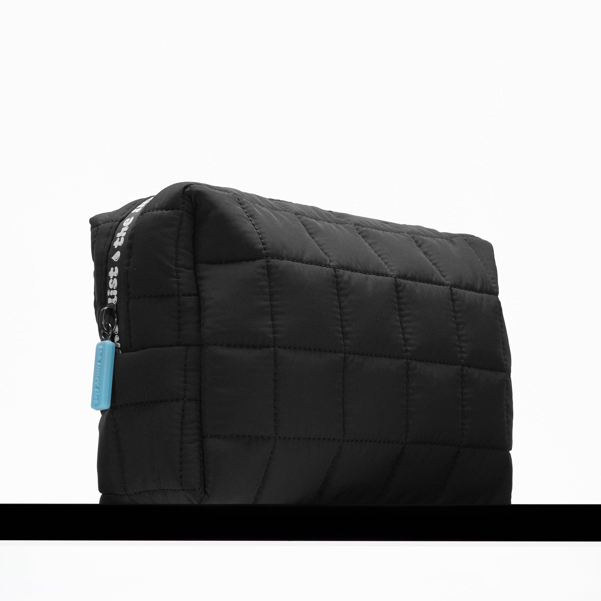 the-inkey-list-washbag-v9 washbag-hydration-05.jpg